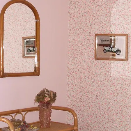 Little Bed And Breakfast *
