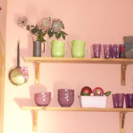 Little Bed And Breakfast Apartment